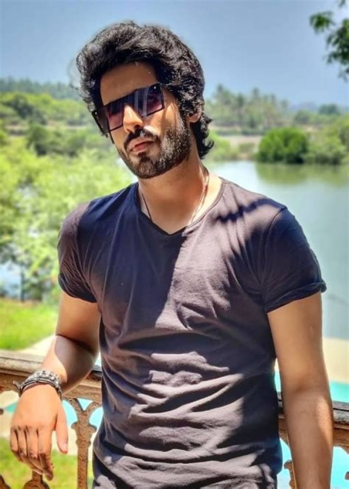 Abrar Qazi Height, Weight, Net Worth, Age, Birthday, Wikipedia, Who, Instagram, Biography