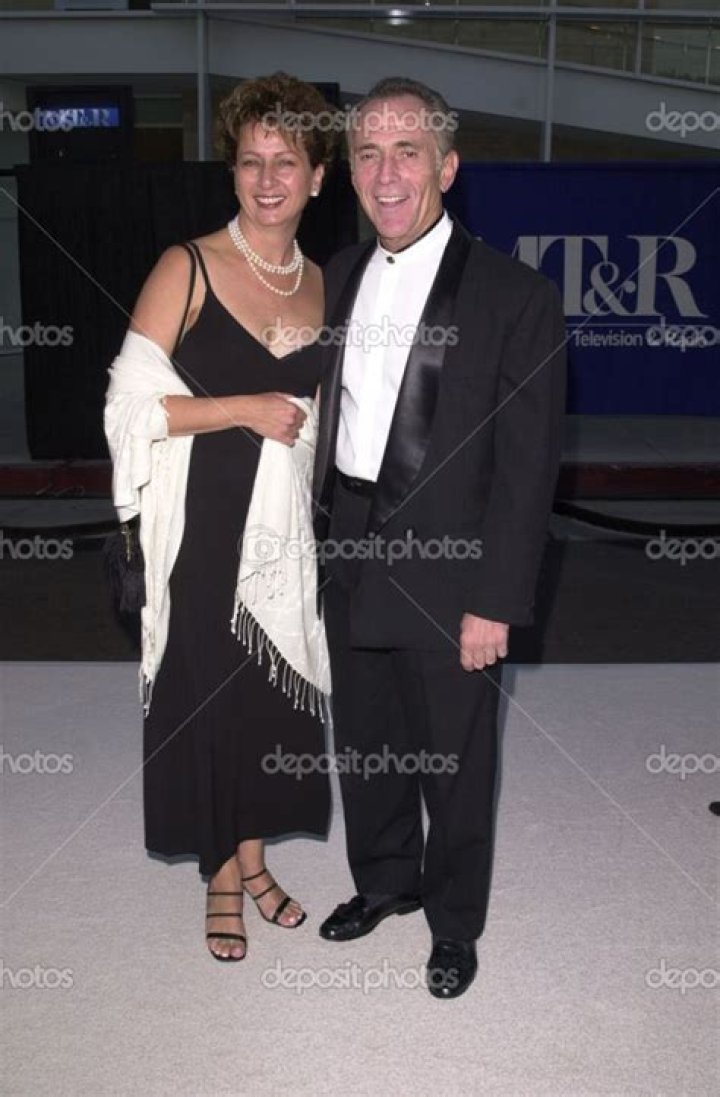 Actor Bruce Weitz: net worth, religion, wife Vivian Davis, died?