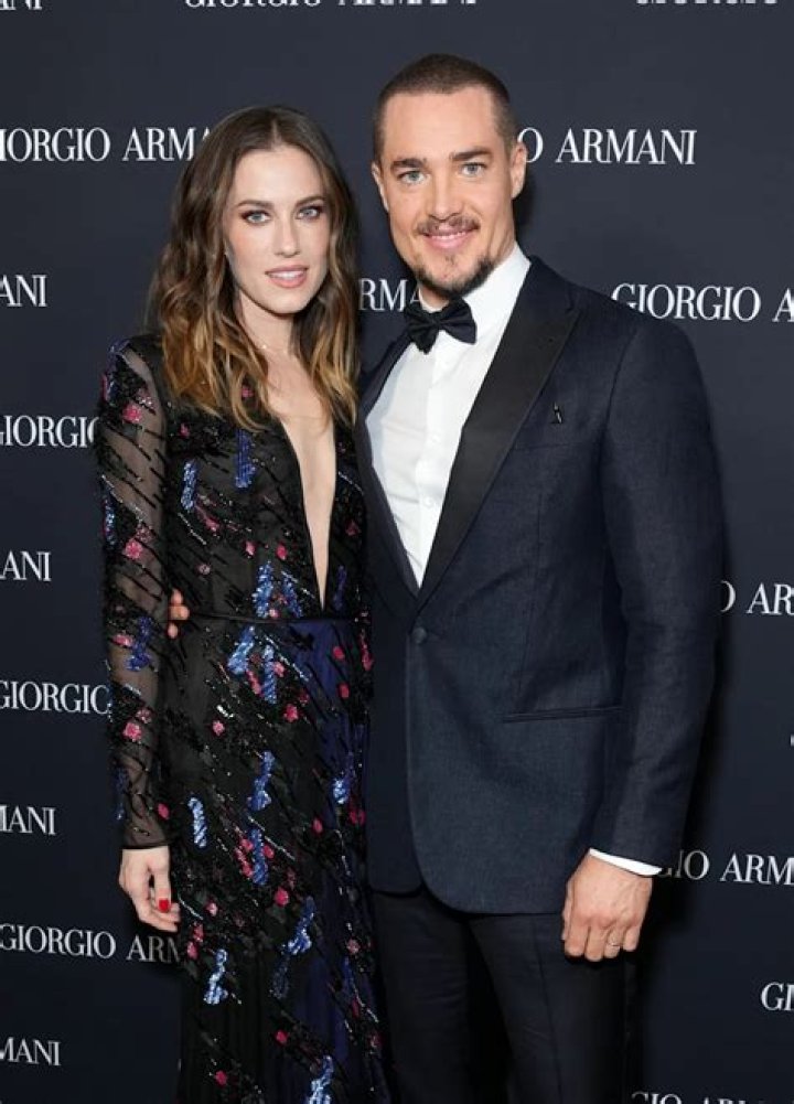
Allison Williams and Alexander Dreymon Are Engaged, He Confirms in Sweet Tribute: ‘My Gorgeous Fiancée’ 