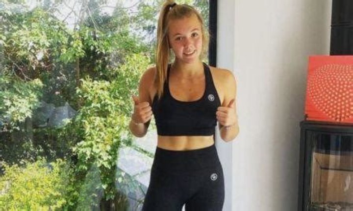 Amelie Anstett Height, Weight, Net Worth, Age, Birthday, Wikipedia, Who, Nationality, Biography