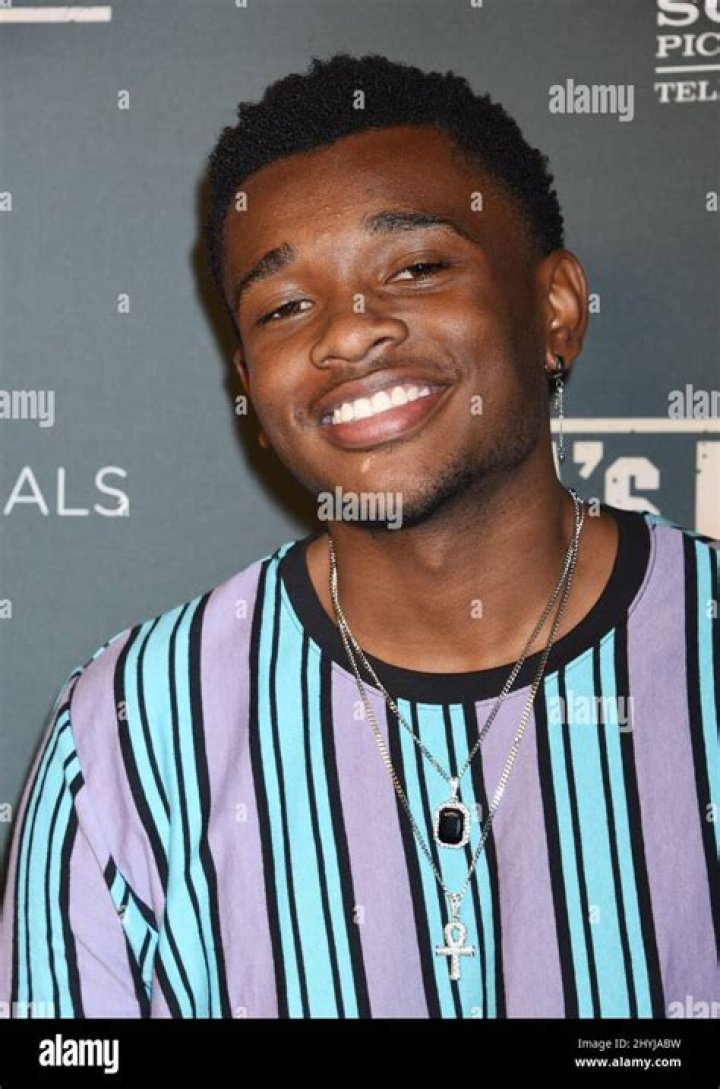 Andrew Harris Height, Weight, Net Worth, Age, Wiki, Who, Instagram, Biography