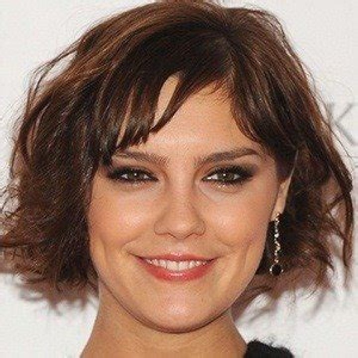 Annabel Scholey Height, Weight, Net Worth, Age, Birthday, Wikipedia, Who, Instagram, Biography