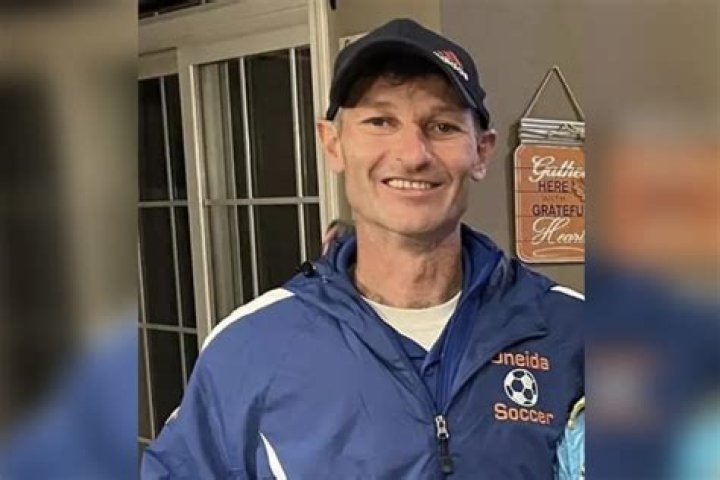 
Beloved New York HS soccer coach dies while helping son from rough waters 