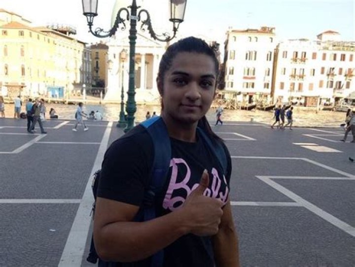 Bhumika Sharma Height, Weight, Net Worth, Age, Birthday, Wikipedia, Who, Nationality, Biography