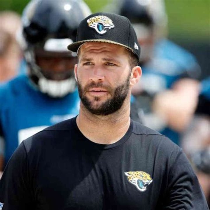 
Blake Bortles Height, Weight, Net Worth, Age, Birthday, Wikipedia, Who, Nationality, Biography 