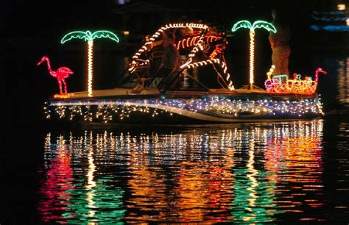 Boynton Beach & Delray Beach Annual Holiday Boat Parade | Macaroni KID Boynton Beach