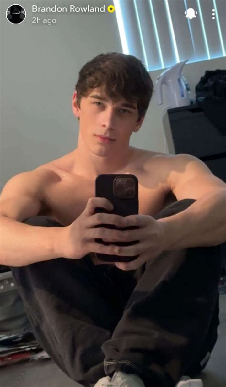 
Brandon Rowland Height, Weight, Net Worth, Age, Wiki, Who, Instagram, Biography 