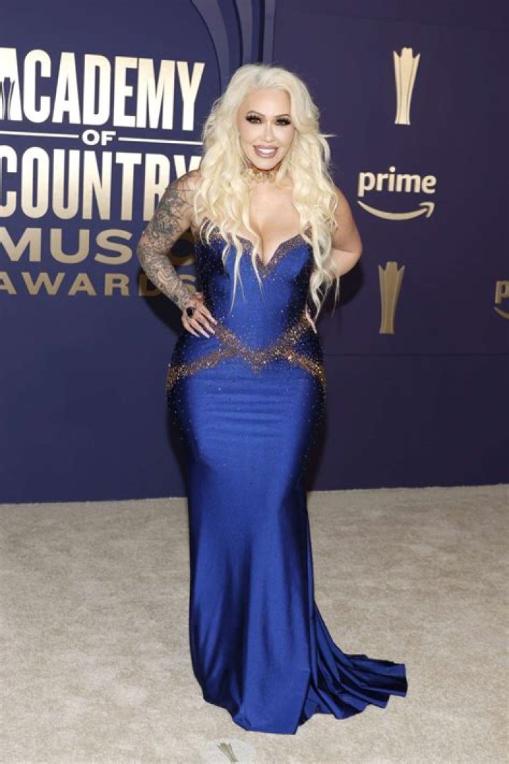 Bunnie Deford Height, Weight, Net Worth, Age, Birthday, Wikipedia, Who, Instagram, Biography