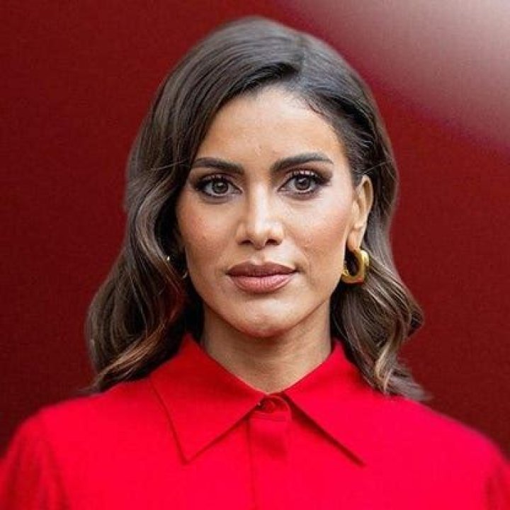 
Camila Coelho Height, Weight, Net Worth, Age, Birthday, Wikipedia, Who, Nationality, Biography 