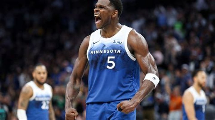 Caroline Edwards Height, Weight, Net Worth, Age, Birthday, Wikipedia, Who, Instagram, Biography