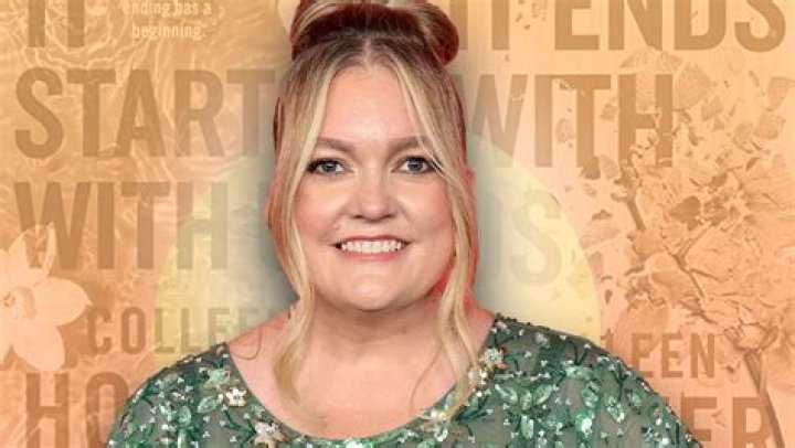 Colleen Hoover Net Worth | TG Time