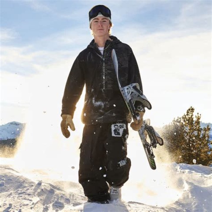 Dusty Henricksen Height, Weight, Net Worth, Age, Birthday, Wikipedia, Who, Nationality, Biography