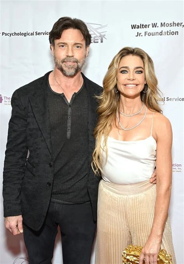 
Emily Arlook And Her Husband Will McCormack Are A Power Couple 