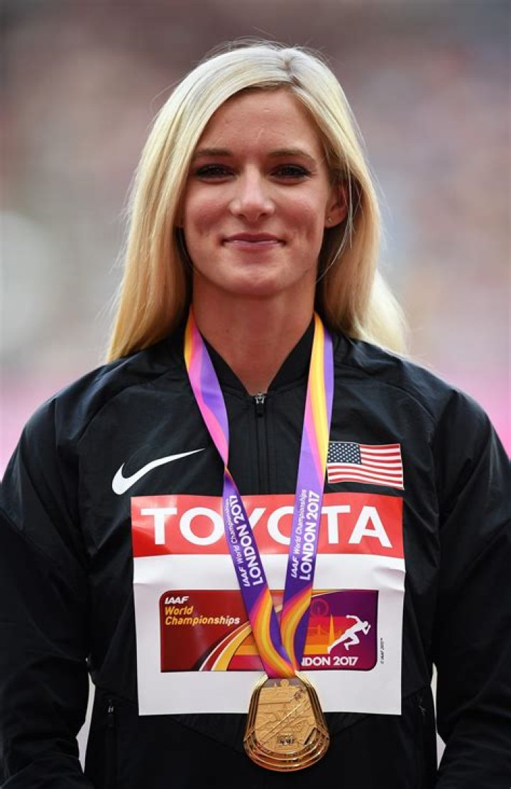 Emma Coburn Height, Weight, Net Worth, Age, Birthday, Wikipedia, Who, Nationality, Biography