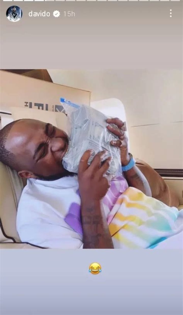 
“He Looks Rich But Thinks Poor”- Daniel Regha Says As Davido ‘Eats Money’ Hours After Dammy Krane Called Him Out Over Unpaid Debt 