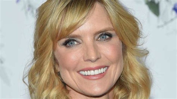 
Interesting Facts About Courtney Thorne Smith And All The Men She Dated 