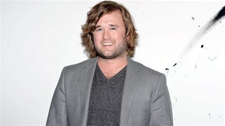 
Is Haley Joel Osment Gay – Sexuality Partner And Dating History 