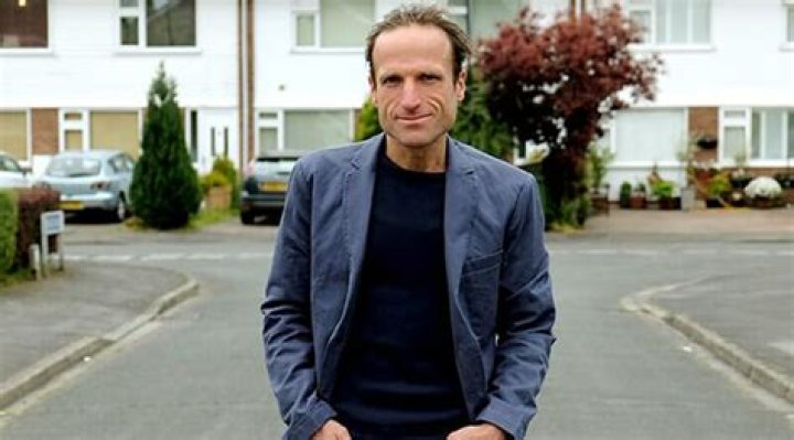 
Is Piers Taylor Married? His Biography, Age, Wife, Family, Nationality, Net worth and Wikipedia 