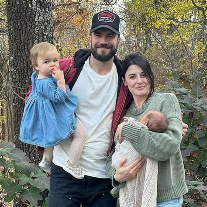 
Is Sam Hunt Expecting A Baby Girl With Wife Lee Fowler? Facts And Rumors Explained 