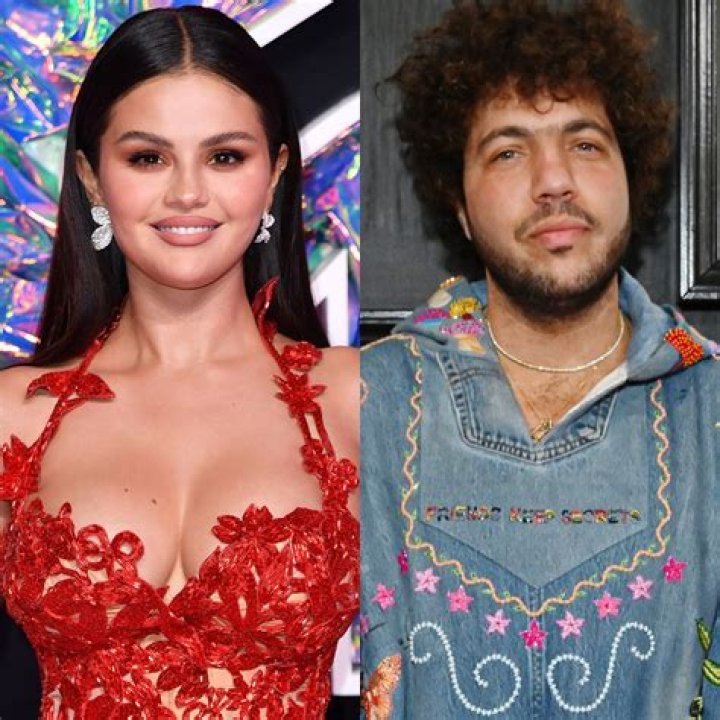 Is Selena Gomez Gay? Get More Information!
