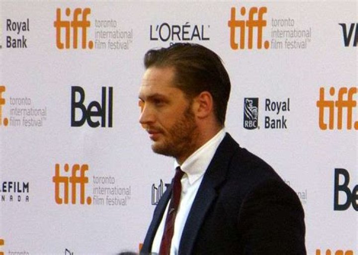 Is Tom Hardy Gay or Bisexual? What Did Tom Say About His Sexuality?