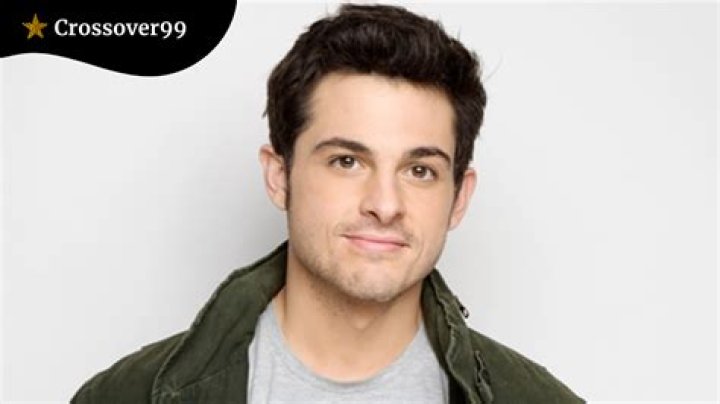 Is Zach Tinker Gay? What is The Sexuality of American Actor Zach Tinker!