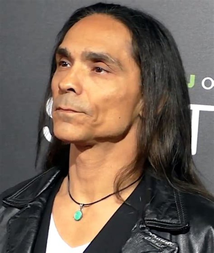 
Is Zahn McClarnon Married to Wife? Is he dating a girlfriend? 