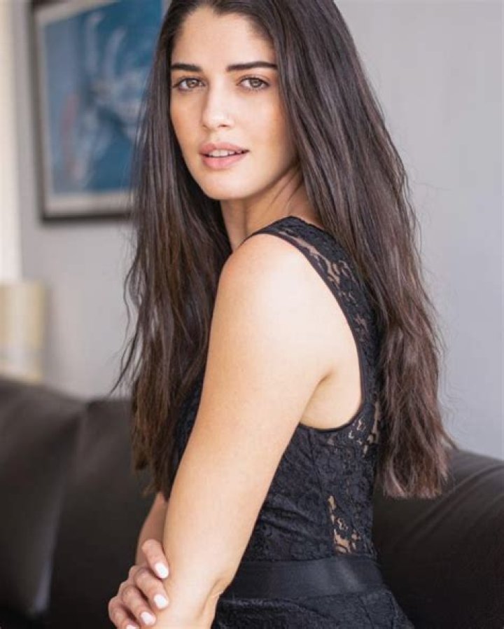 Izabelle Leite Height, Weight, Net Worth, Age, Birthday, Wikipedia, Who, Instagram, Biography