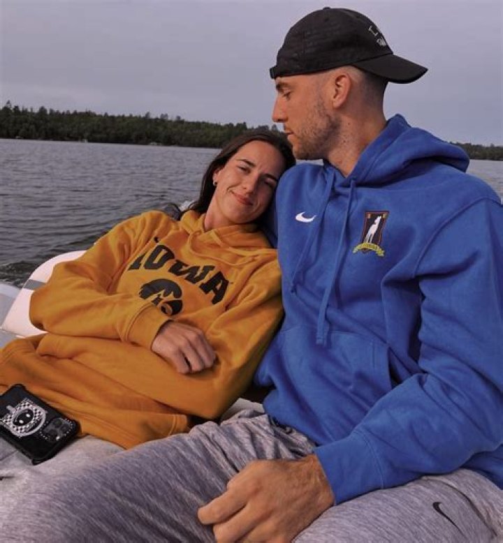 Jackie Groenen Biography: Boyfriend or Girlfriend, Family, Salary & Net Worth