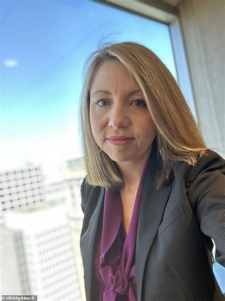 
Jessica Aber Height, Weight, Net Worth, Age, Birthday, Wikipedia, Who, Nationality, Biography 