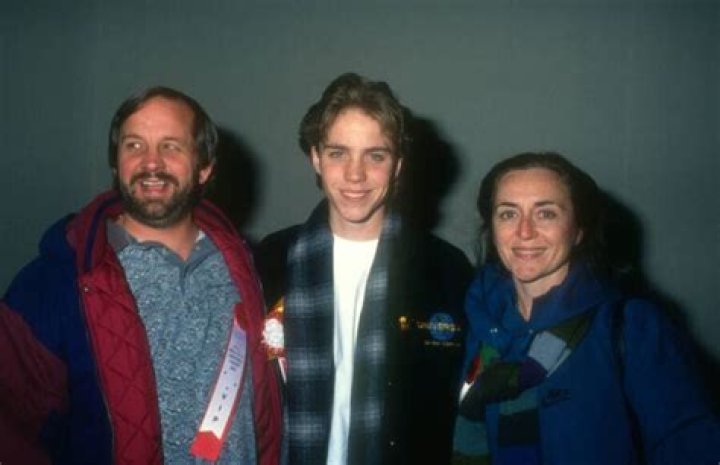 Jonathan Brandis Wiki Bio, cause of death, family, siblings, wife, children