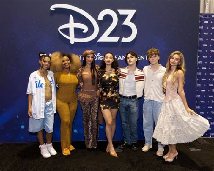 
Joshua Colley Parents Brad Colley and Robbie Lynn Colley Are Raising Future Movie Stars 