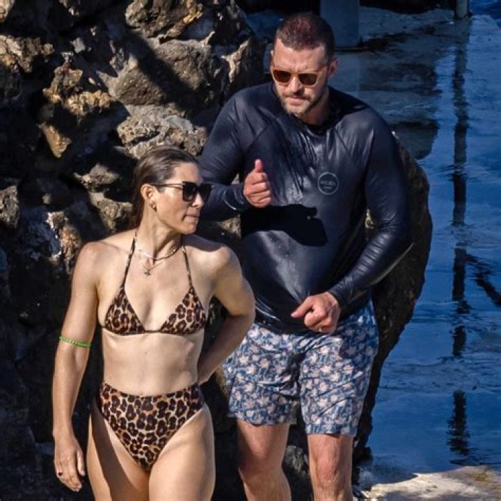 
Justin Timberlake and Jessica Biel Pack on PDA During Beach Day in Italy 