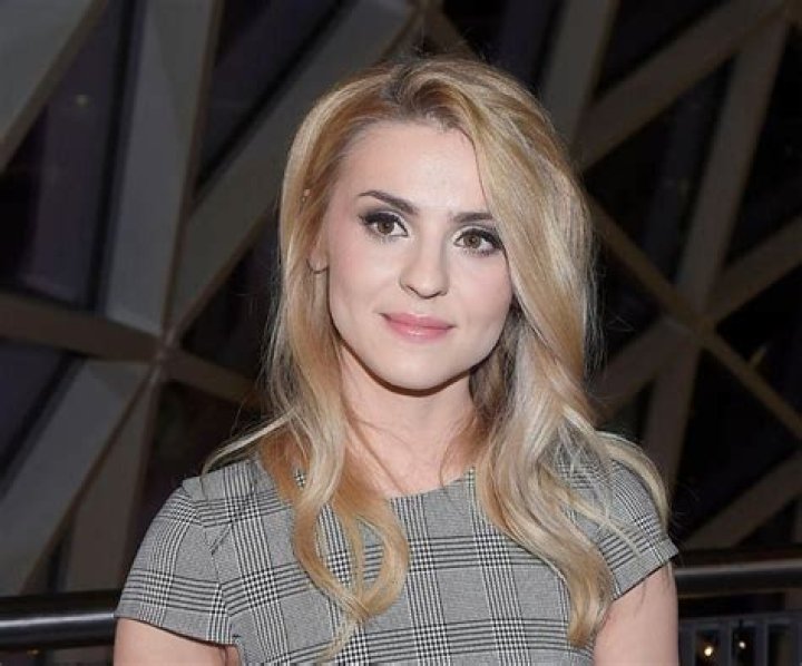 
Kasia Dolkowska Height, Weight, Net Worth, Age, Birthday, Wikipedia, Who, Nationality, Biography 