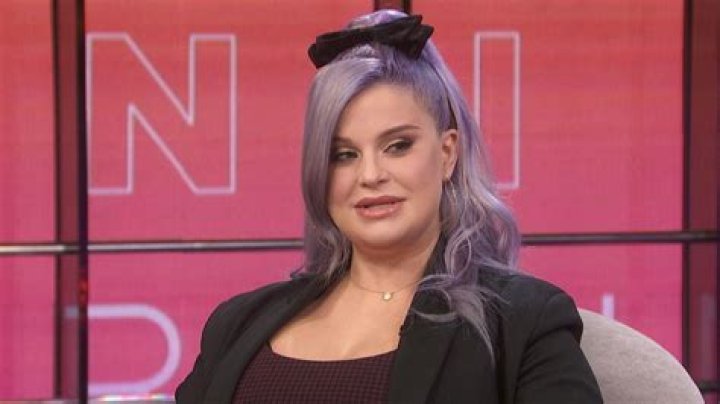 
Kelly Osbourne On Cutting Out Sugar And Losing 10 Pounds After Gestational Diabetes Diagnosis 