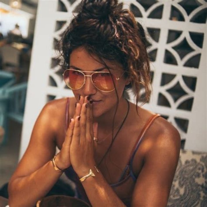 Kelly Yazdi Height, Weight, Net Worth, Age, Birthday, Wikipedia, Who, Instagram, Biography