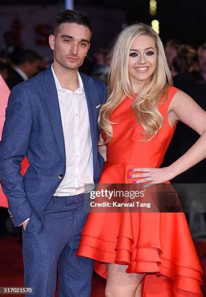 
Kelsey Hardwick Age Gap With Tom Parker, Meet His Son Bodhi Thomas Paris Parker 