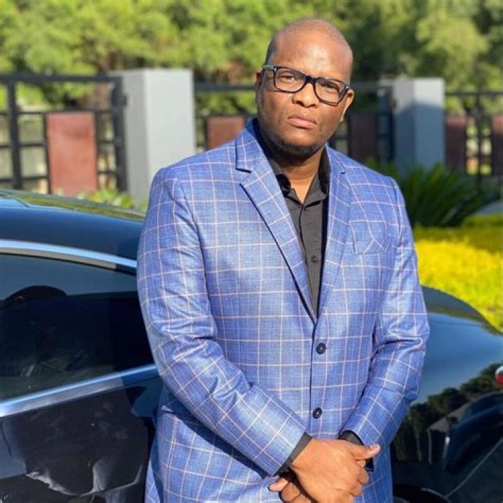 
Kgosi Motsepe Height, Weight, Net Worth, Age, Birthday, Wikipedia, Who, Instagram, Biography 