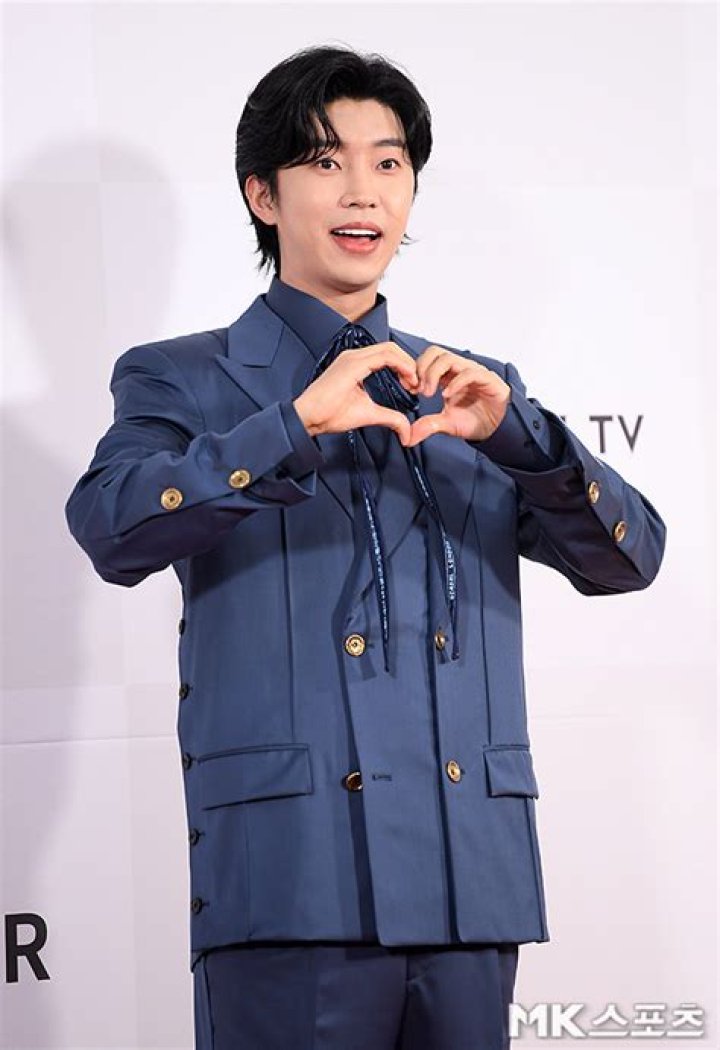 Kim Gap Soo Height, Weight, Net Worth, Age, Birthday, Wikipedia, Who, Nationality, Biography