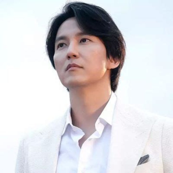 Kim Nam-Gil Height, Weight, Net Worth, Age, Birthday, Wikipedia, Who, Instagram, Biography