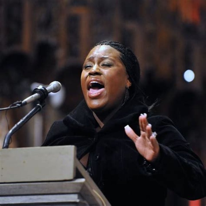 LaKisha Jones Height, Weight, Net Worth, Age, Birthday, Wikipedia, Who, Nationality, Biography