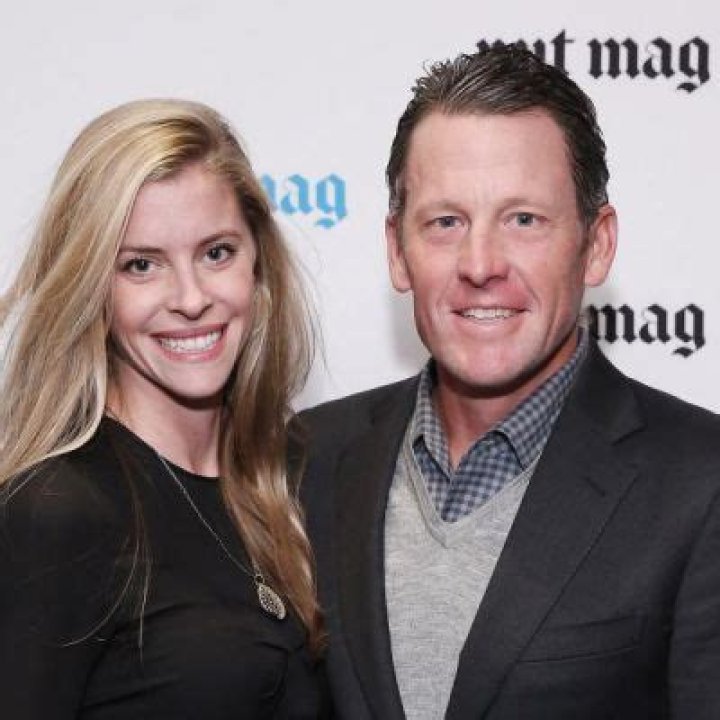 
Lance Armstrong Got Married To His Long-Time Girlfriend Anna Hansen 