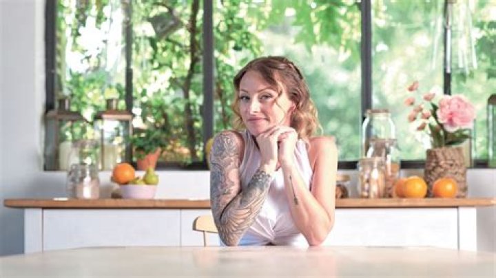 L’atelier de Roxane Height, Weight, Net Worth, Age, Birthday, Wikipedia, Who, Nationality, Biography