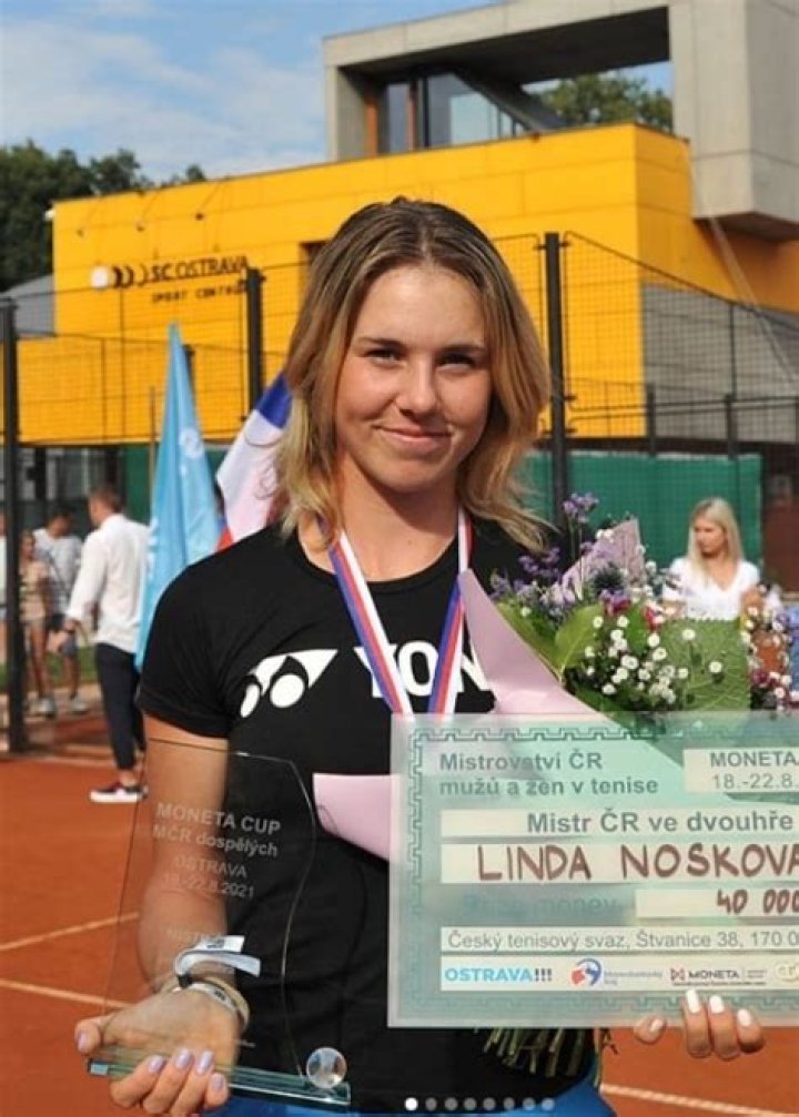Linda Nosková Height, Weight, Net Worth, Age, Birthday, Wikipedia, Who, Nationality, Biography