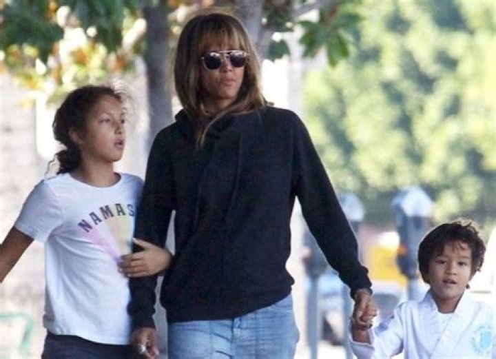 
Maceo Sicam Height, Weight, Net Worth, Age, Birthday, Wikipedia, Who, Nationality, Biography 