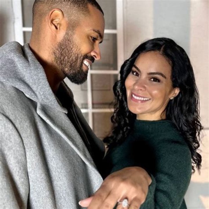 Meet American Actor Lamon Archey, from raised by grandparents to engaged with businesswomen