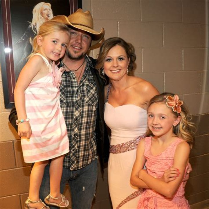 
Memphis Aldean Williams – Jason Aldean’s Nephew Age :: PHOTOS 