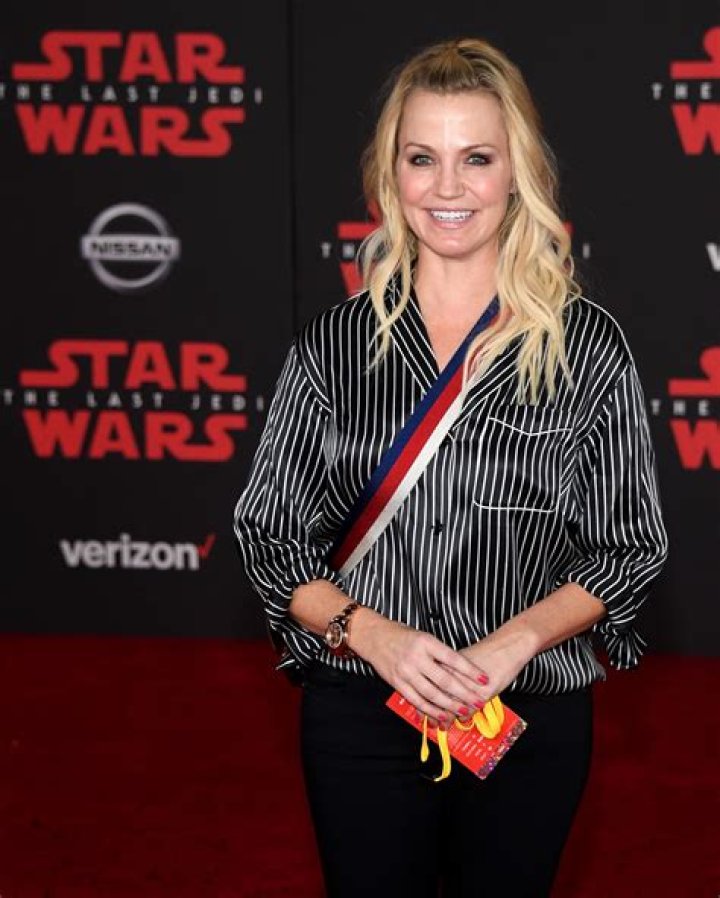 
Michelle Beadle Height, Weight, Net Worth, Age, Birthday, Wikipedia, Who, Nationality, Biography 