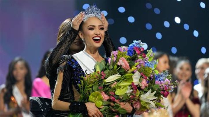 Miss USA R’Bonney Gabriel is Crowned Miss Universe