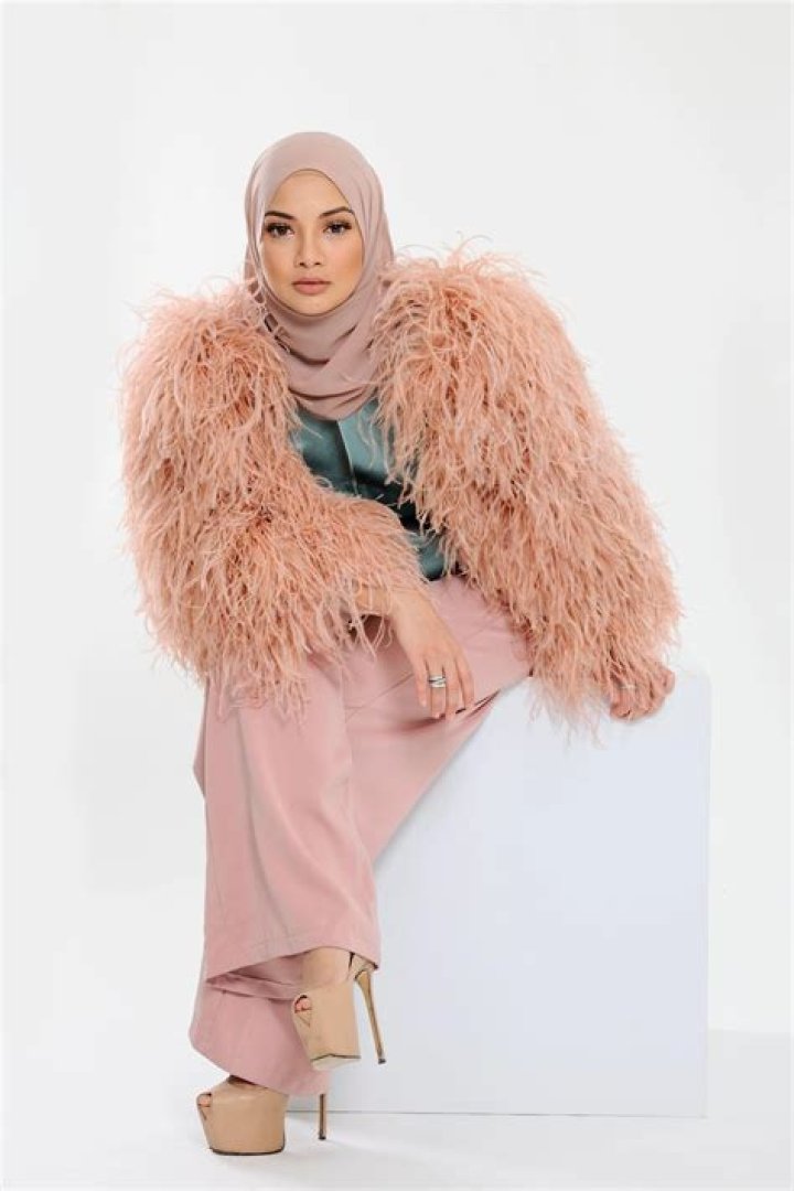 Neelofa Height, Weight, Net Worth, Age, Birthday, Wikipedia, Who, Instagram, Biography